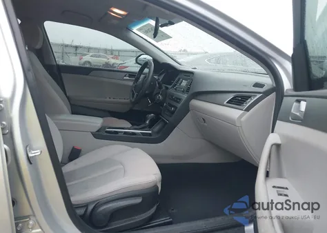 2017 Hyundai Sonata z USA, uszkodzony, nr VIN 5NPE24AF5HH524544